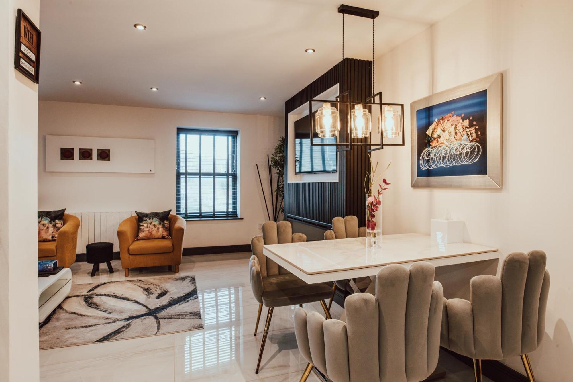 The Penthouse Luxury * Glossop